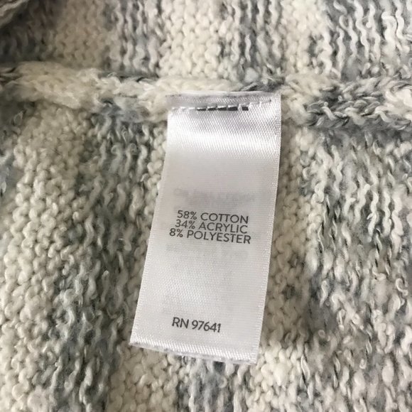 J. Jill Gray White Fair Isle Sweater Size S EUC - Picture 4 of 4